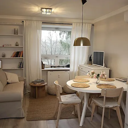 شقة Nad Zalewem سيروتك